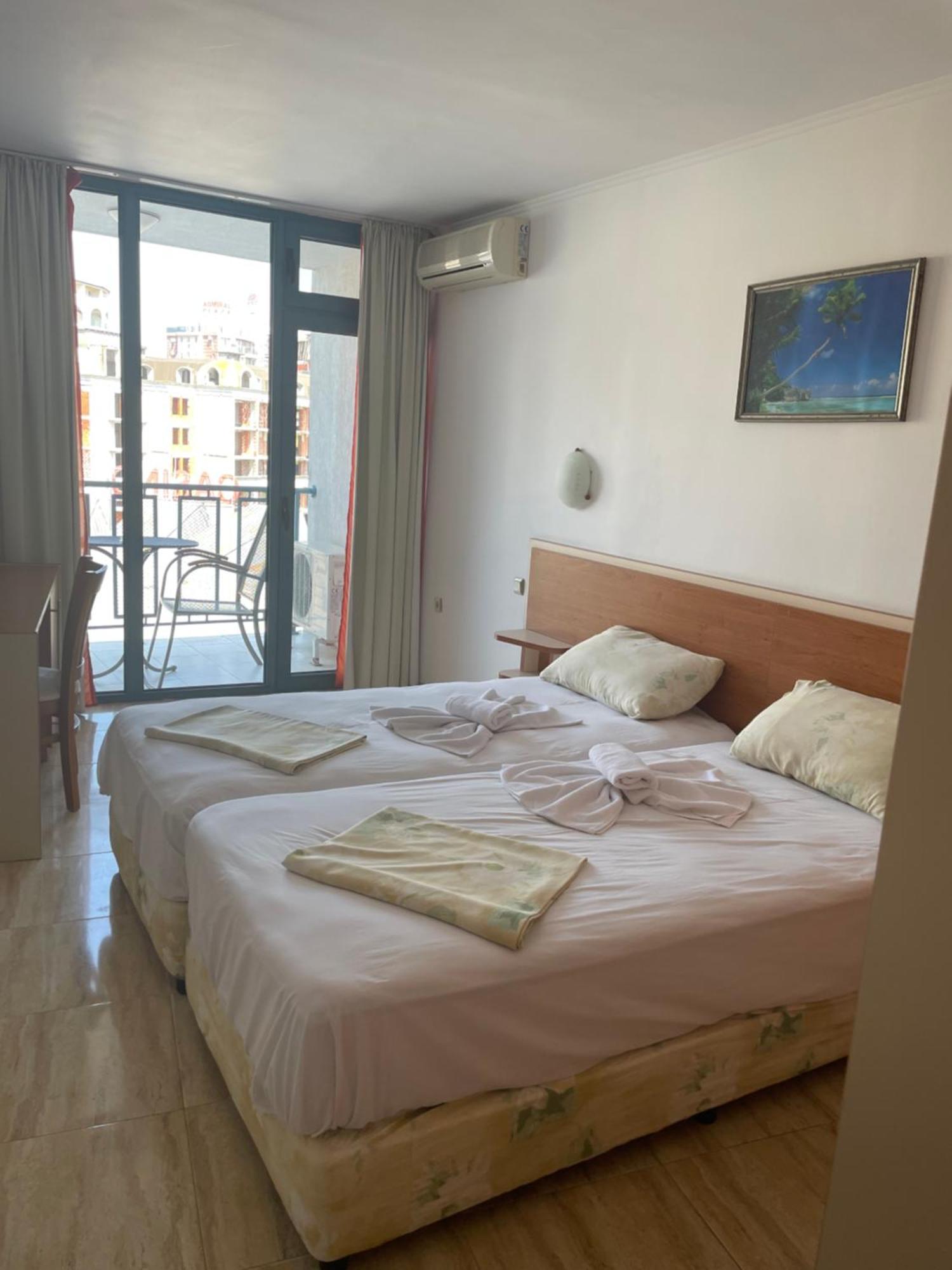Colosseum 2 Aparthotel Sunny Beach Cameră foto
