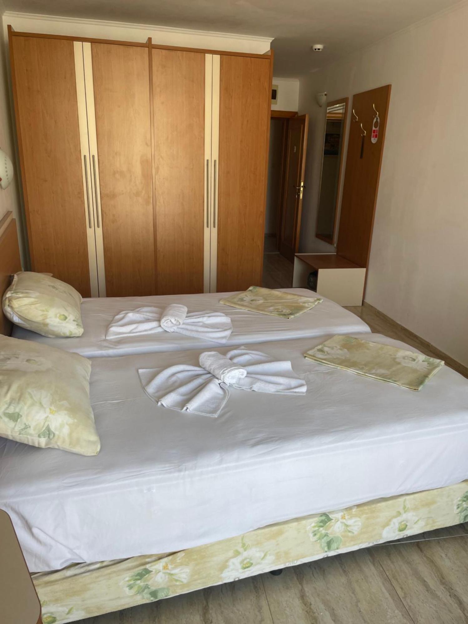 Colosseum 2 Aparthotel Sunny Beach Cameră foto