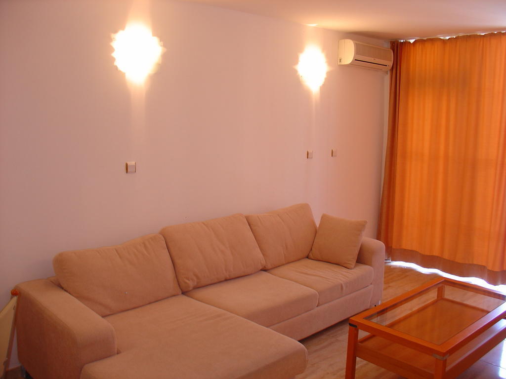 Colosseum 2 Aparthotel Sunny Beach Cameră foto